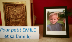 Un portrait d'Emile à la chapelle de La Bouilladisse, dans les Bouches-du-Rhône, le 21 mars 2024 ( AFP / CHRISTOPHE SIMON )