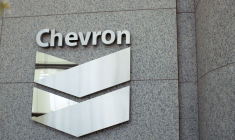 Un logo Chevron sur le bâtiment Chevron à Houston, Texas
