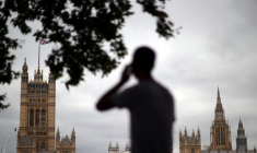 LE GOUVERNEMENT BRITANNIQUE PROMET DE REMÉDIER À LA PÉNURIE DE TRANSPORTEURS