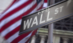 Une enseigne « Wall Street » à l'extérieur de la Bourse de New York