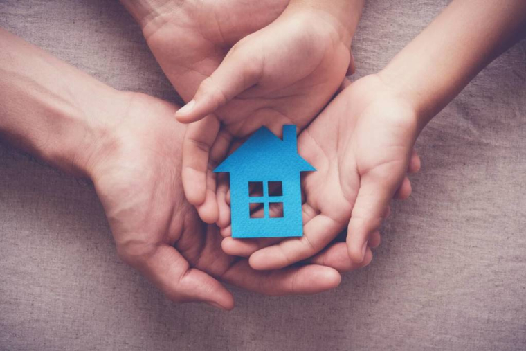 Le droit au logement opposable / iStock.com - ThitareeSarmkasat