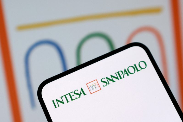 L'illustration montre le logo d'Intesa Sanpaolo