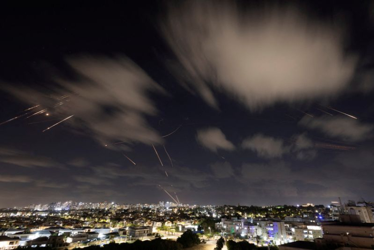 Le « Dôme de fer » israélien intercepte des missiles tirés par l'Iran