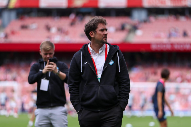 Un coach français licencié à 4 jours de Noël