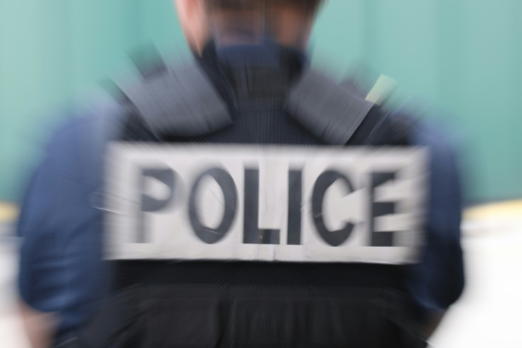 Un homme de 67 ans portant une kippa a été violemment agressé par un homme qui a proféré des menaces antisémites à Yerres, dans l'Essonne ( AFP / VALERY HACHE )