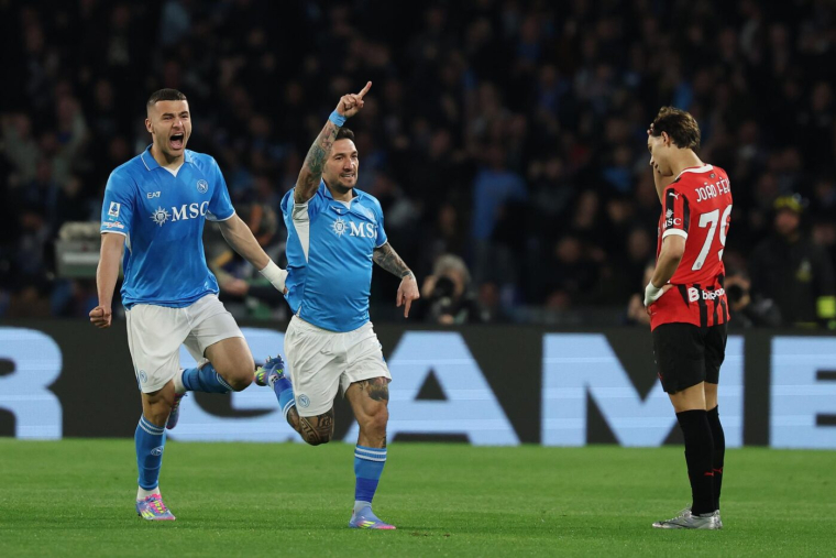 Naples croque Milan et confirme ses ambitions