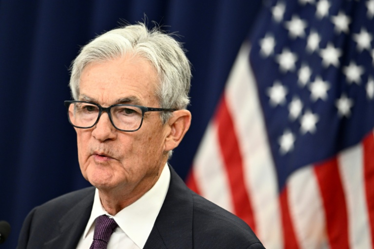 Le président de la Réserve fédérale américaine (Fed), Jerome Powell, lors d'une conférence de presse après avoir annoncé la décision de politique monétaire, le 29 avril 2026 à Washington ( AFP / Kent NISHIMURA )