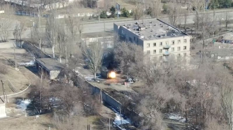 UKRAINE: 160 VOITURES ONT PU QUITTER LA VILLE ASSIÉGÉE DE MARIOUPOL