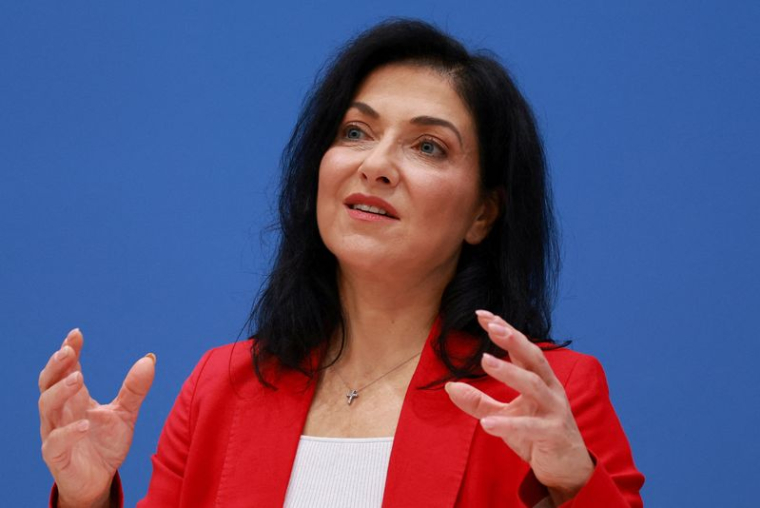 La ministre allemande de l'Économie présente les prévisions économiques du gouvernement pour l'automne 2025, à Berlin