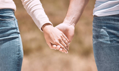 Succession, quelles différences entre le mariage et le PACS ?-iStock-PeopleImages