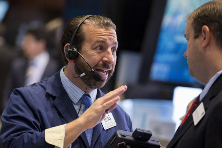 WALL STREET OUVRE EN HAUSSE