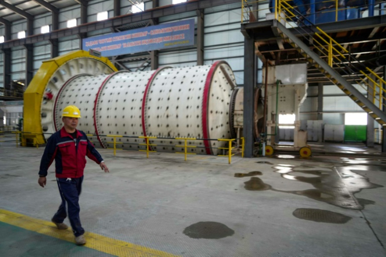 Une installation de traitement d'antimoine de l'entreprise Talco Gold, à la mine de Saritag, dans l'ouest du Tadjikistan, le 26 août 2025 ( AFP / STRINGER )