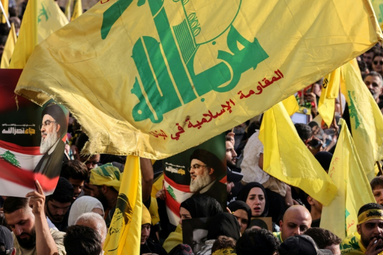 Des partisans du Hezbollah rassemblés pour l'anniversaire de la mort de l'ancien chef du mouvement Hassan Nasrallah, le 25 septembre 2025 à Beyrouth ( AFP / ANWAR AMRO )
