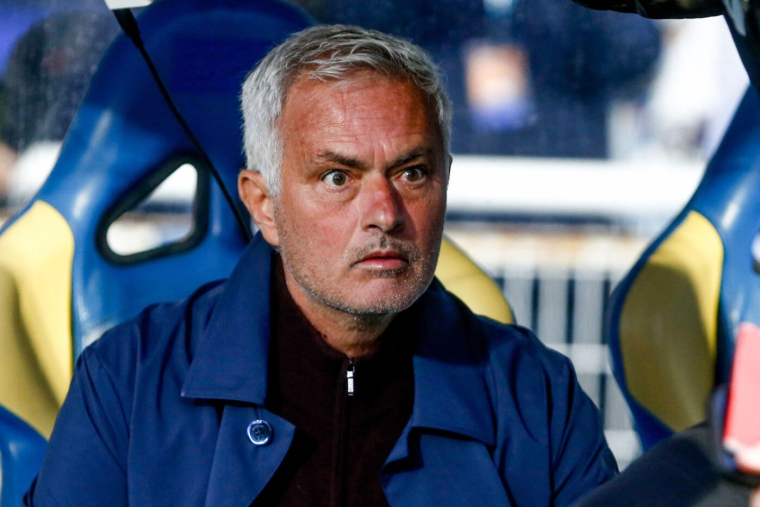 « Il est en très mauvaise forme physique » : José Mourinho déglingue une de ses recrues