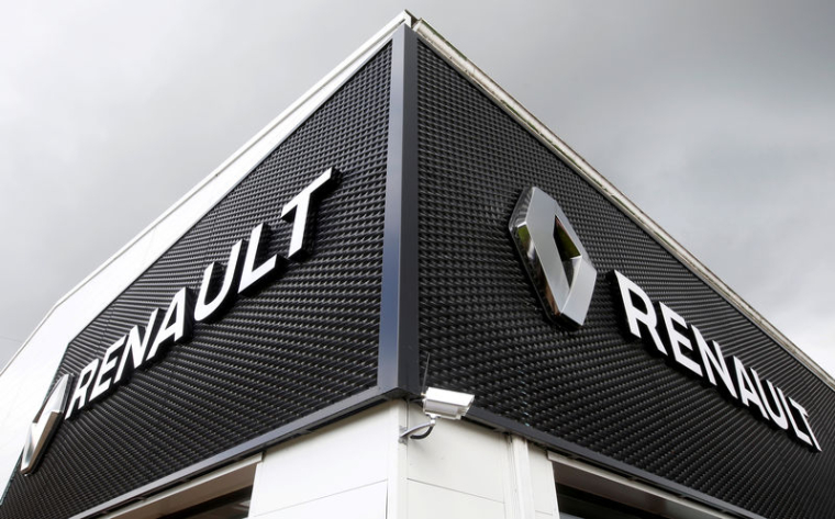 RENAULT AVERTIT SUR LE CA À CAUSE DU MARCHÉ