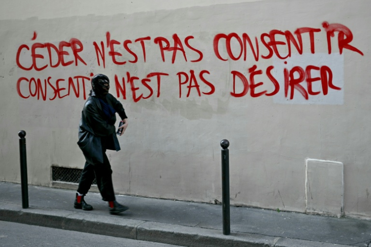 Au cours d’une marche dans le cadre de la journée internationale des droits des Femmes, à Paris le 8 mars 2025 ( AFP / MARTIN BUREAU )