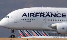 AIR FRANCE-KLM S'APPRÊTE À DÉVOILER UN PLAN DE REFINANCEMENT