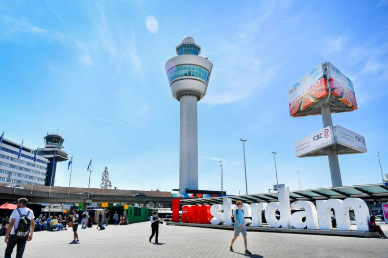Vue de l'aéroport international de Schiphol à Amsterdam, Pays-Bas