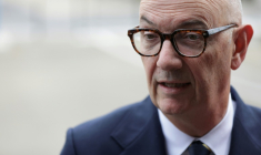 Le ministre de l'Economie et des Finances, Roland Lescure, le 29 août 2026 à Sens ( AFP / ROMEO BOETZLE )