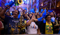 Des fidèles catholiques participent aux célébrations marquant la fête de Notre-Dame d'Aparecida au sanctuaire national de la sainte patronne du Brésil, à Aparecida, dans l'État de Sao Paulo, au Brésil, le 12 octobre 2026 ( AFP / Pablo PORCIUNCULA )