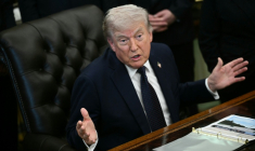 Le président américain Donald Trump s'exprime depuis la Maison Blanche, le 23 avril 2026 à Washington ( AFP / Brendan SMIALOWSKI )