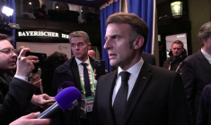 Arc de Triomphe: Macron félicite les gendarmes qui ont "stoppé" cette "attaque terroriste"