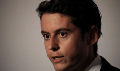 FRANCE/CORONAVIRUS: L'ADAPTATION DU CONFINEMENT SE FERA EN TROIS ÉTAPES, DIT ATTAL