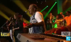 Hommage à Jacob Desvarieux, père du zouk et leader du groupe Kassav'