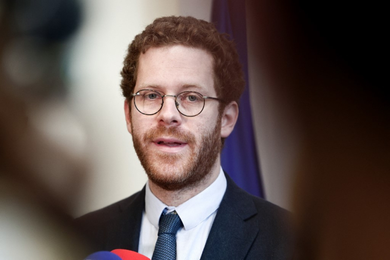 David Amiel, ministre délégué chargé de la Fonction publique et de la Réforme de l'État, le 4 novembre 2025, à Paris  ( AFP / THIBAUD MORITZ )