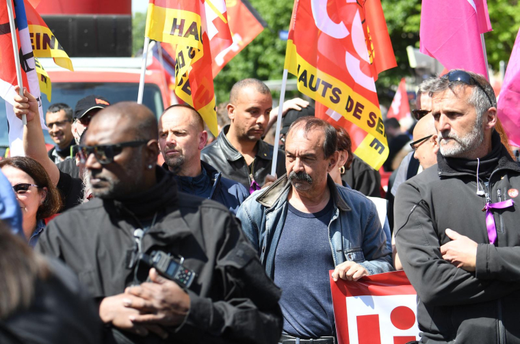 Le secrétaire général de la CGT Philippe Martinez à Paris, place de la République, le 1er mai 2022. ( AFP / ALAIN JOCARD )