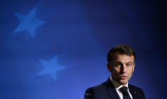Le président français Emmanuel Macron à Bruxelles le 19 décembre 2025 ( AFP / JOHN THYS )