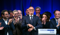 Édouard Philippe devant les cadres d'Horizons réunis au centre des Congrès de Reims, le 10 mai 2026 ( AFP / Martin BUREAU )