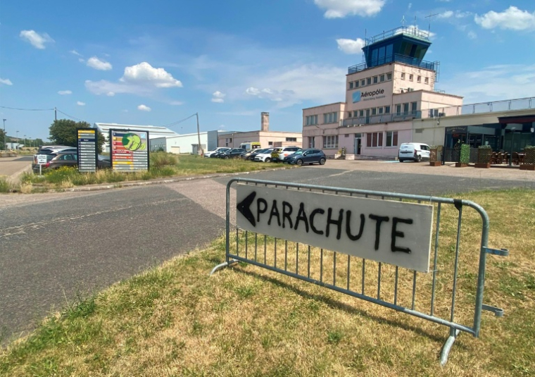 L'aérodrome de Nancy-Tomblaine, où un avion léger Pilatus PC-6 s'est écrasé, à Tomblaine, près de Nancy, le 28 juin 2026 en Meurthe-et-Moselle ( AFP / Dimitri RAHMELOW )
