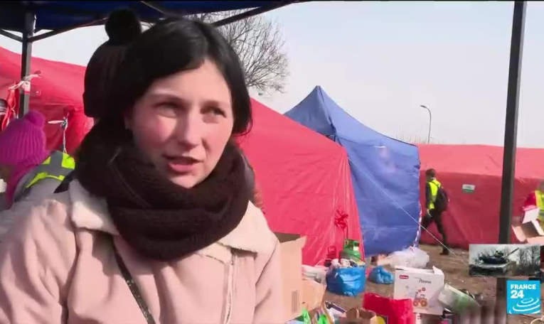 Les Ukrainiens continuent d'affluer en Pologne