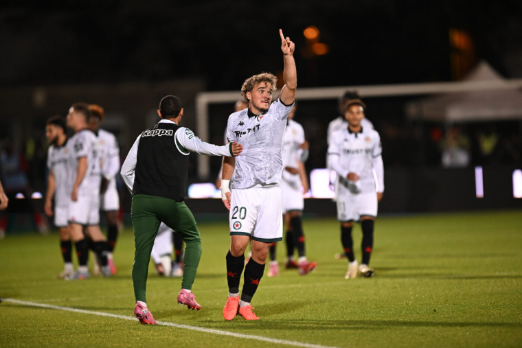 Le Red Star rebondit à Boulogne