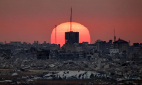 La bande de Gaza vue depuis Israël, au soir du 1er juillet 2025 ( AFP / Jack GUEZ )