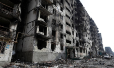 UN CONVOI DE BUS EN ROUTE VERS MARIOUPOL, D'APRÈS LES AUTORITÉS UKRAINIENNES