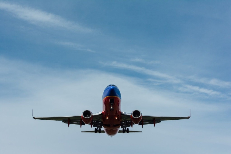 En lieu et place des remboursements en numéraire, ces compagnies proposent en effet principalement des bons d'achat. (Crédits photo : Unsplash - Gary Lopater )