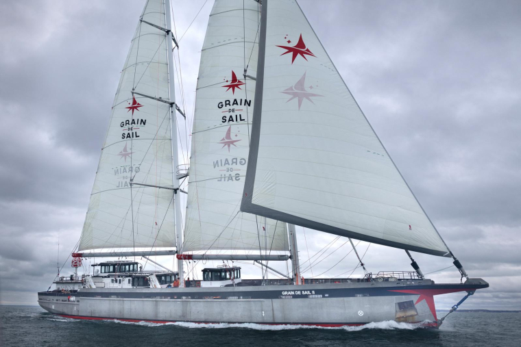 ( AFP / FRED TANNEAU )