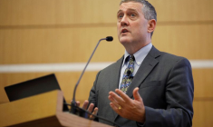 James Bullard, président de la Banque fédérale de réserve de Saint-Louis, s'exprime lors d'une conférence publique à Singapour