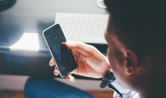 Le journaliste a notamment publié un livre-enquête sur le sujet, qui lui aurait valu de nombreuses menaces. Illustration. (Foundry / Pixabay)