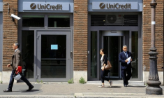 UNICREDIT SONDE DES ACQUÉREURS POUR SA FILIALE DE COURTAGE EN LIGNE