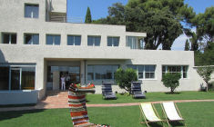 La Villa Noailles, un lieu hautement artistique à découvrir à Hyères crédit photo : Daniel Wilk