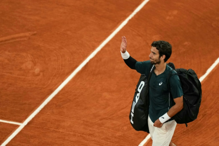 L'Italien Lorenzo Musetti a abandonné en demi-finale de Roland-Garros le 6 juin 2025 à Paris ( AFP / Dimitar DILKOFF )