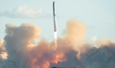 La mégafusée Starship de SpaceX décolle de la base Starbase au Texas, le 13 octobre 2025 ( AFP / Gabriel V. CARDENAS )