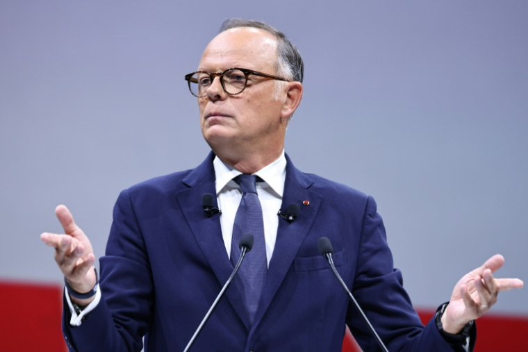 Edouard Philippe, candidat du parti Horizons à la présidentielle, lors d'un meeting de campagne, le 5 juillet 2026 à Paris ( AFP / SIMON WOHLFAHRT )
