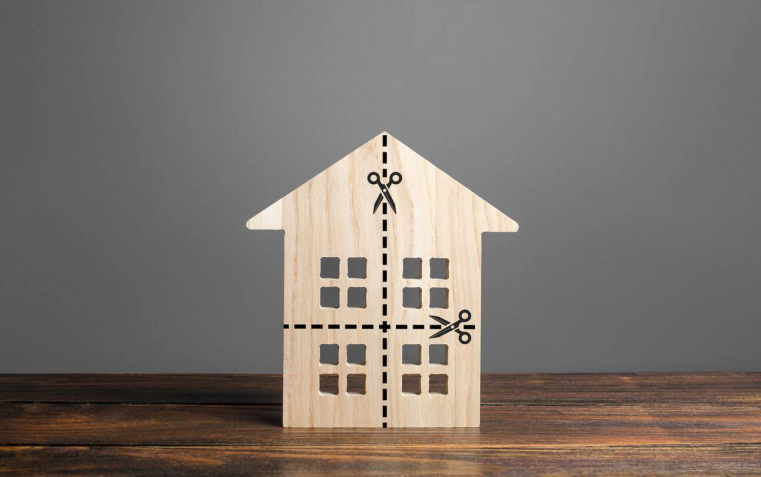 Indivision après héritage : peut-on forcer la vente d'un bien immobilier ? / iStock.com - Andrii Yalanskyi