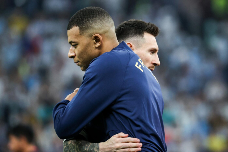 Messi et Mbappé en randonnée