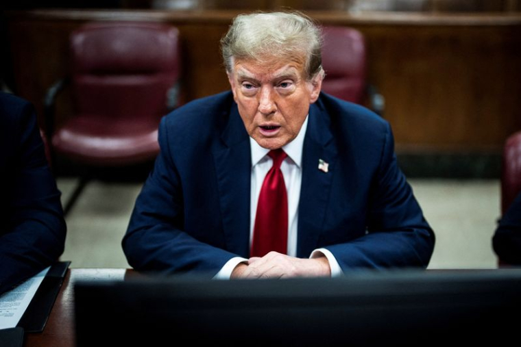 L'ancien président américain Donald Trump au tribunal pénal de Manhattan