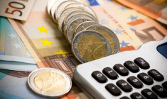 A raison de 0,50%, le livret A rapporte concrètement 5 euros pour 1 000 euros placés pendant un an (Crédit photo: © Olivier Le Moal - stock.adobe.com)